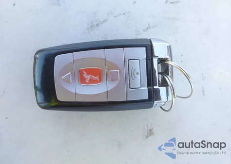 2011 Rolls-Royce Ghost from USA, damaged, VIN SCA664S53BUX50116